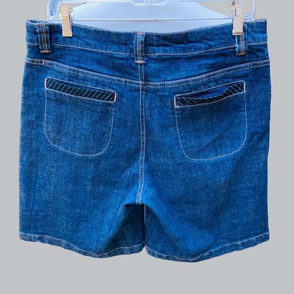 BILL BLASS LADIES STRECH BLUE DENIM 5 POCKET DESIGN BELT LOOPS SHORTS SIZE 12 - Picture 9 of 11